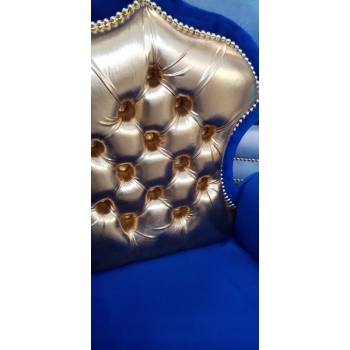 Mały welurowy fotel tron - 100 kolorów do wyboru